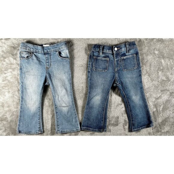✨ Bundle of TWO adorable Old Navy toddler flare jeans in size 2T! ✨ - Picture 1 of 5